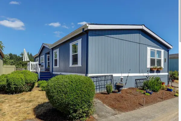 1000 S Mckern Court #UNIT 82, Newberg, OR 97132