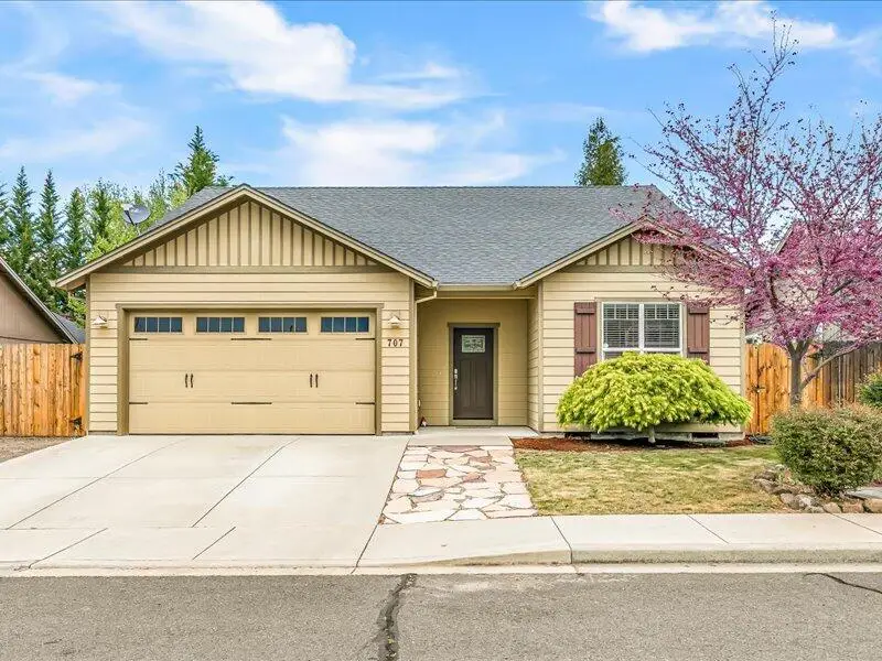 707 Sweethome Place, Medford, OR 97504 - #1