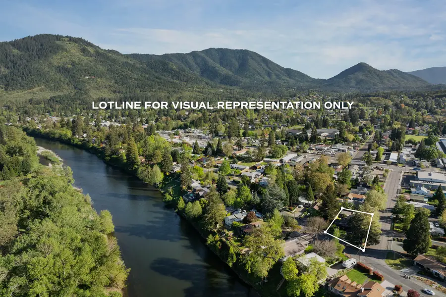 1201 E Park Street, Grants Pass, OR 97527 - #2