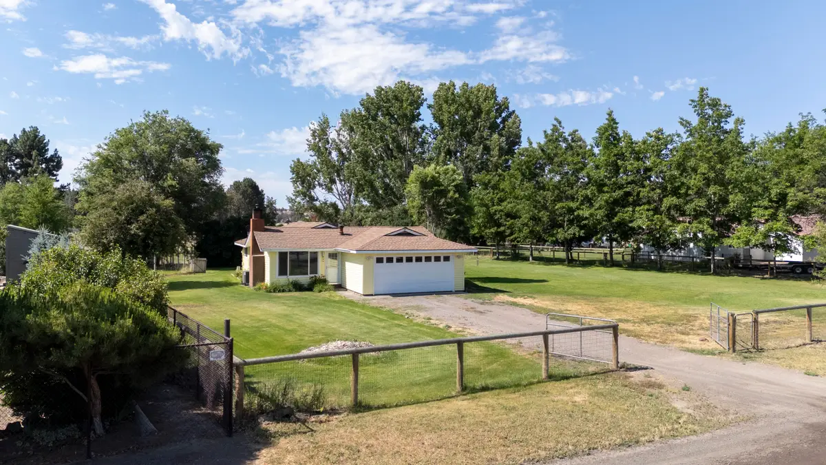 3992 NW Xavier Avenue, Redmond, OR 97756 - #1