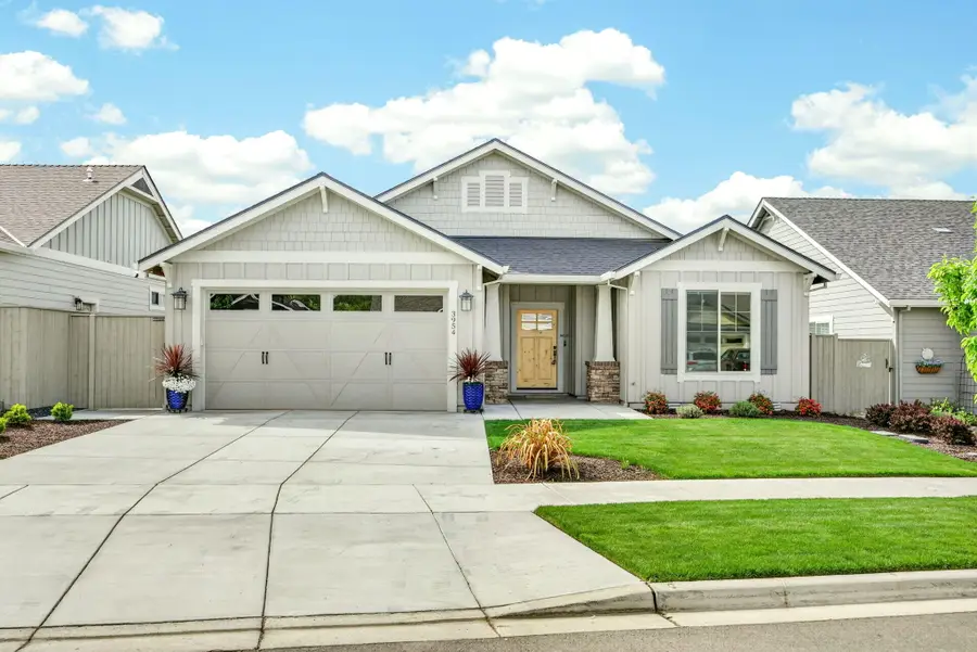 3954 Wyoming Lane, Medford, OR 97504 - #2