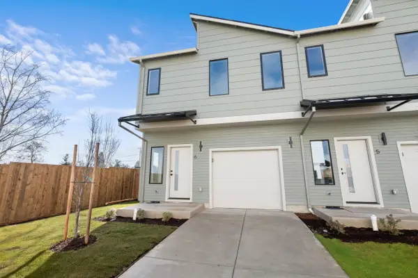 2024 Sunset Drive #6, Medford, OR 97501
