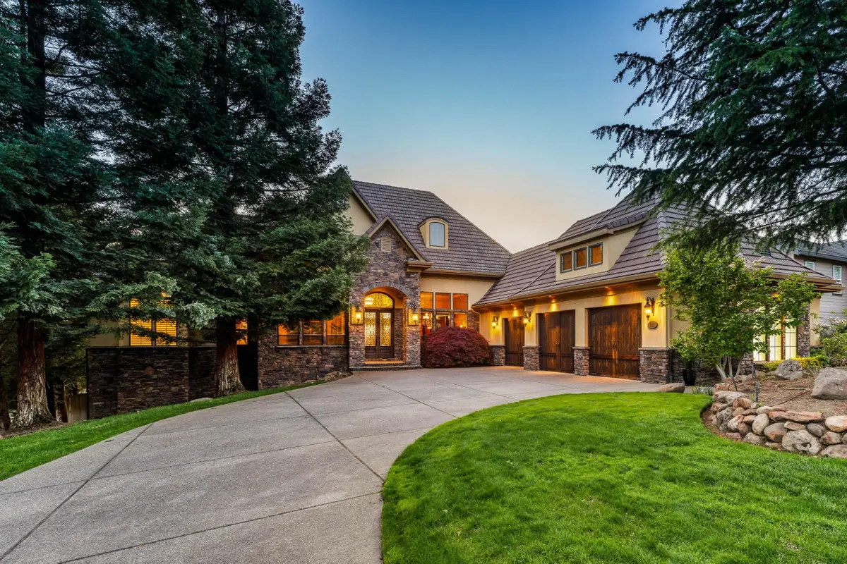 5637 Saddle Ridge Drive, Medford, OR 97504 - #1