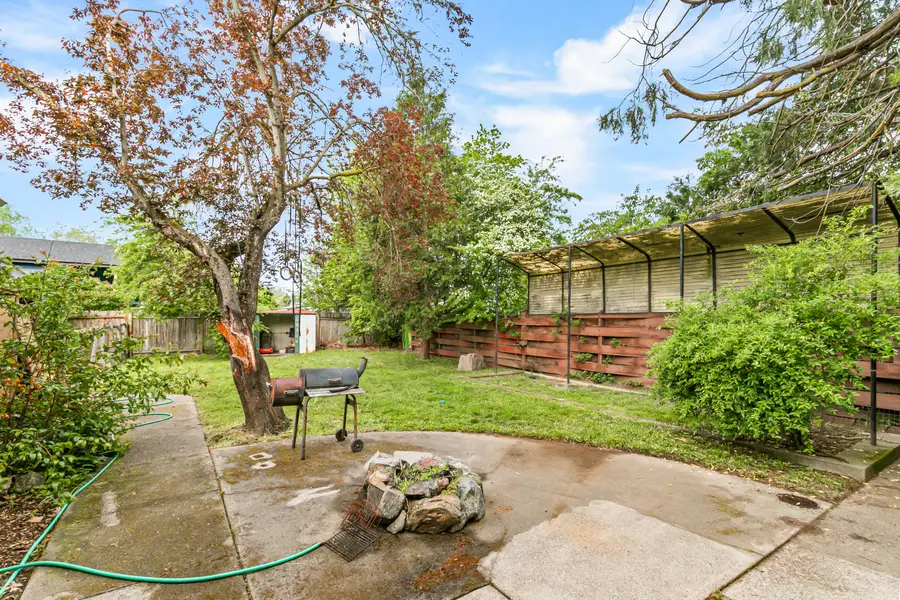 868 NE A Street, Grants Pass, OR 97526 - #3