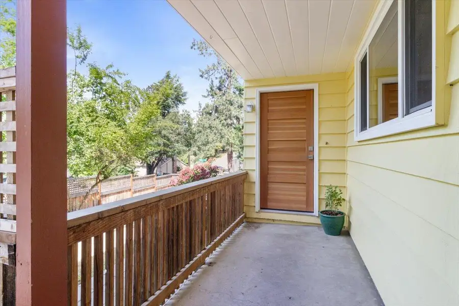 430 Ashland Street, Ashland, OR 97520 - #3
