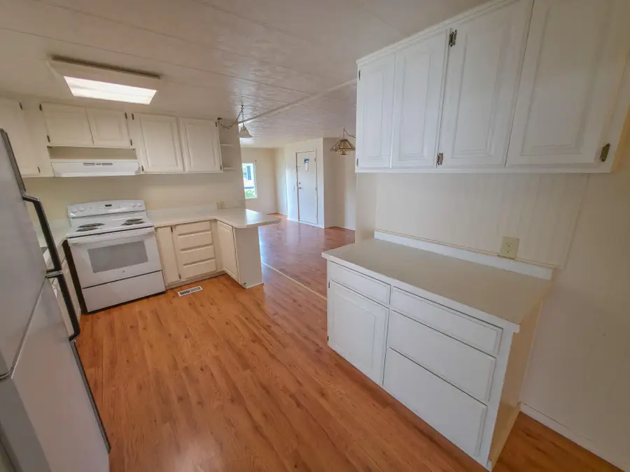 443 Ashwood Drive, Grants Pass, OR 97526 - #3