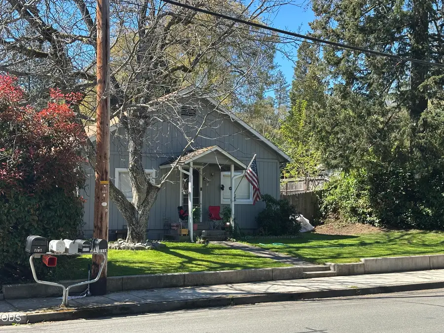 1111 NW B Street, Grants Pass, OR 97526 - #2