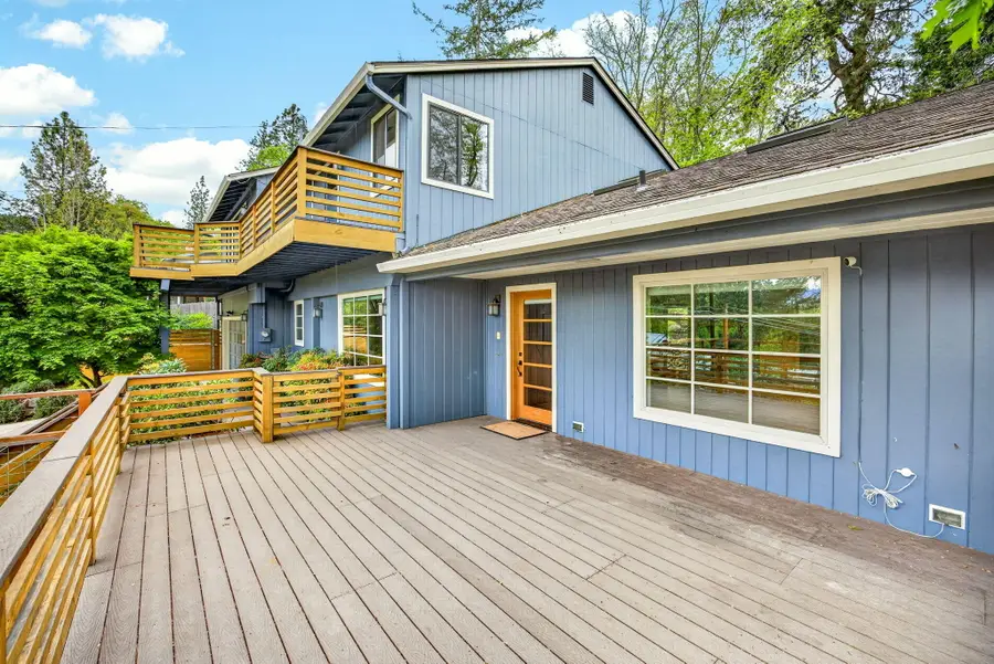 301 Hillcrest Street, Ashland, OR 97520 - #3