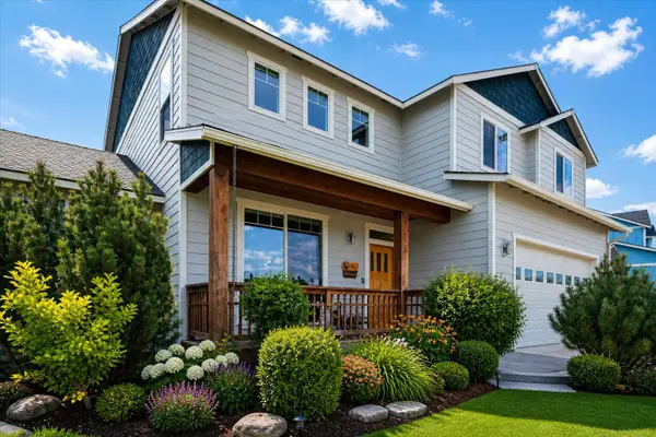 1622 NW Rimrock Court, Redmond, OR 97756