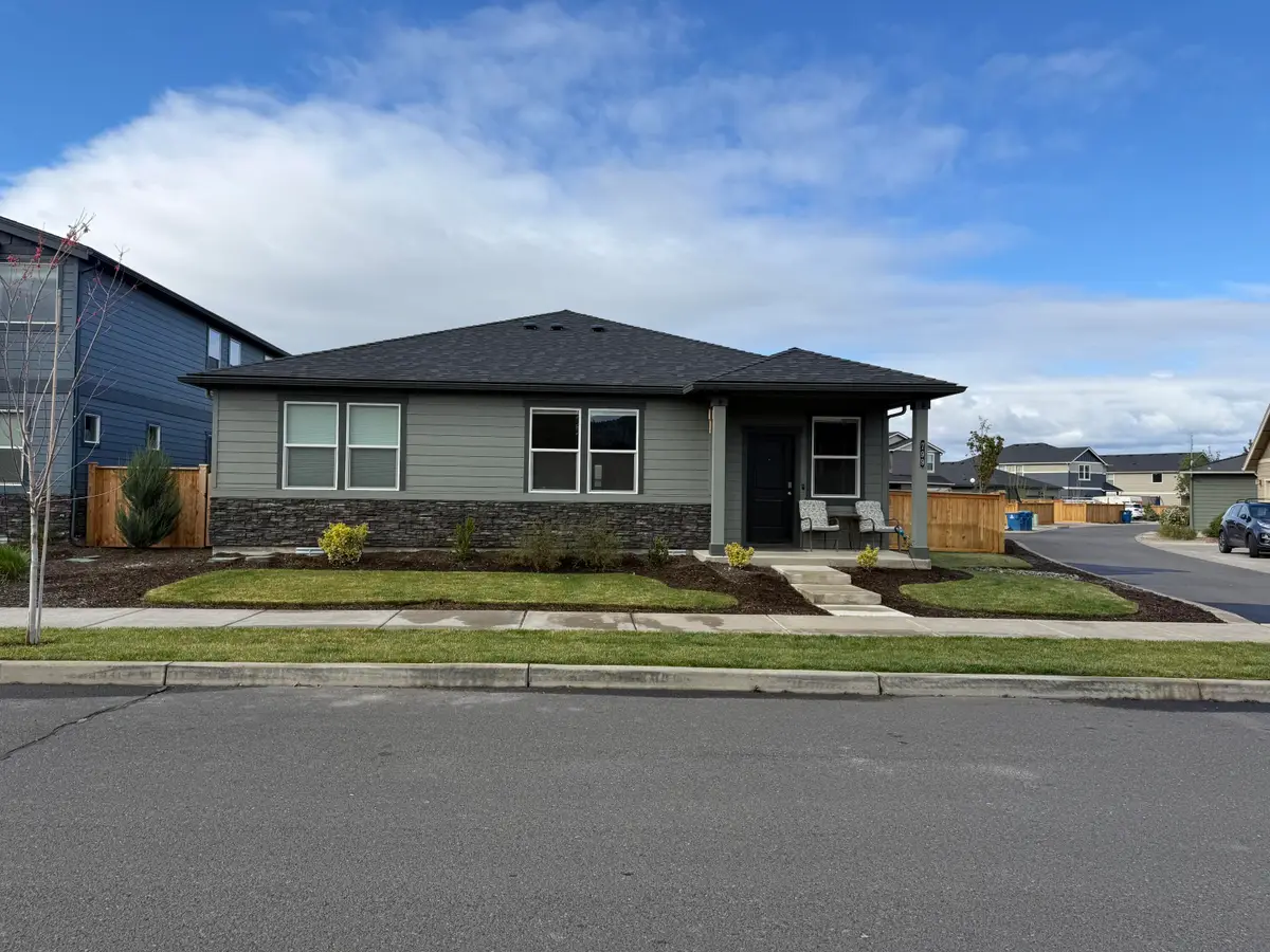 799 NE Whistle Way, Prineville, OR 97754 - #1