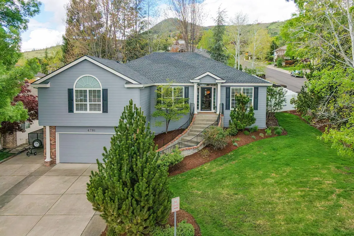 4781 Torrey Pines Drive, Medford, OR 97504 - #1