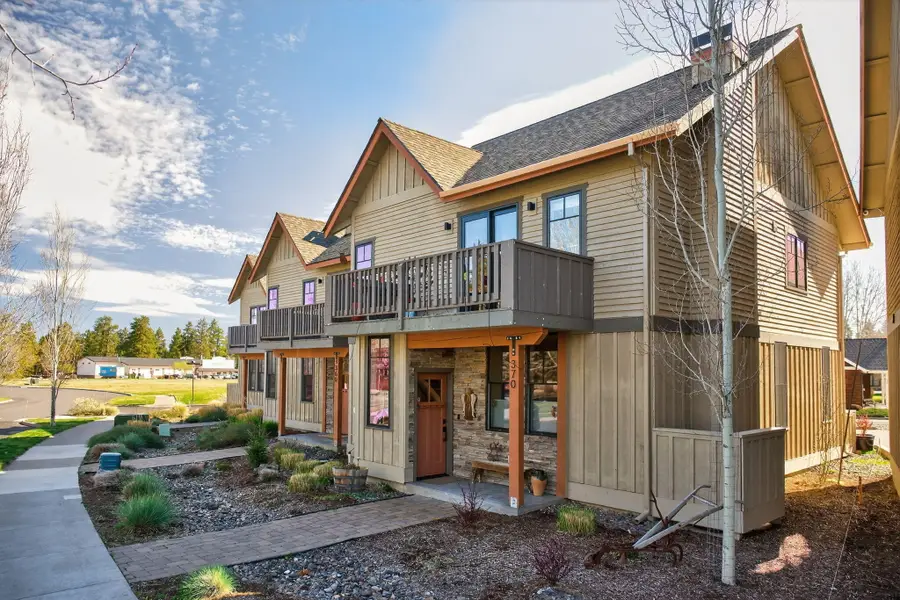 370 S Pine Meadow Street, Sisters, OR 97759 - #2