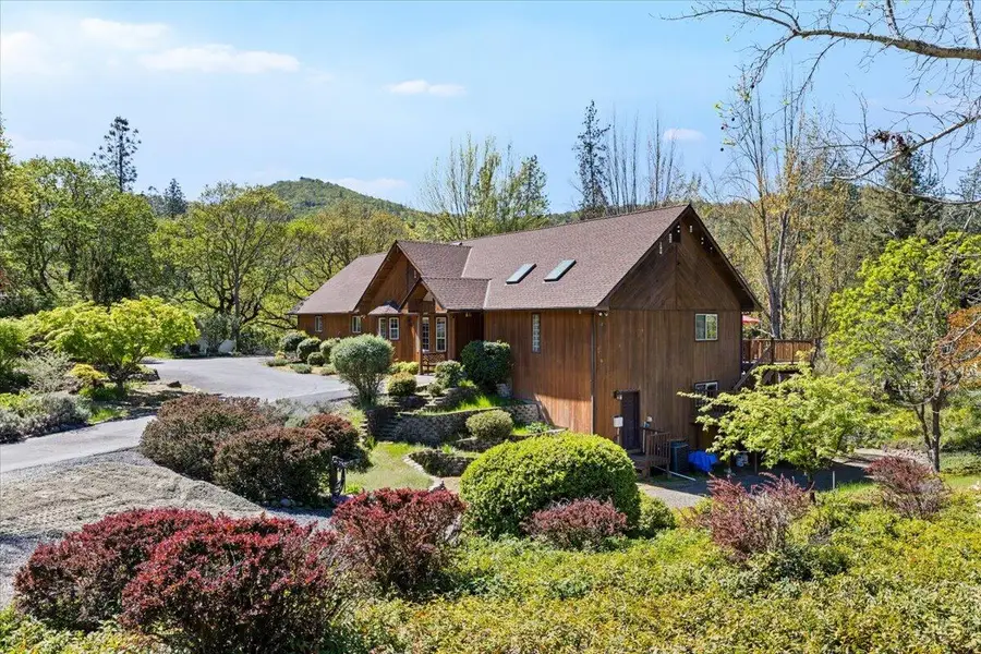 8959 John Day Drive, Gold Hill, OR 97525 - #2