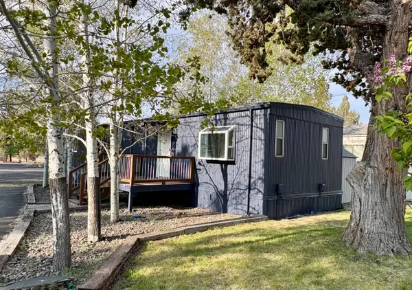 6175 SW Mcvey Avenue #1, Redmond, OR 97756