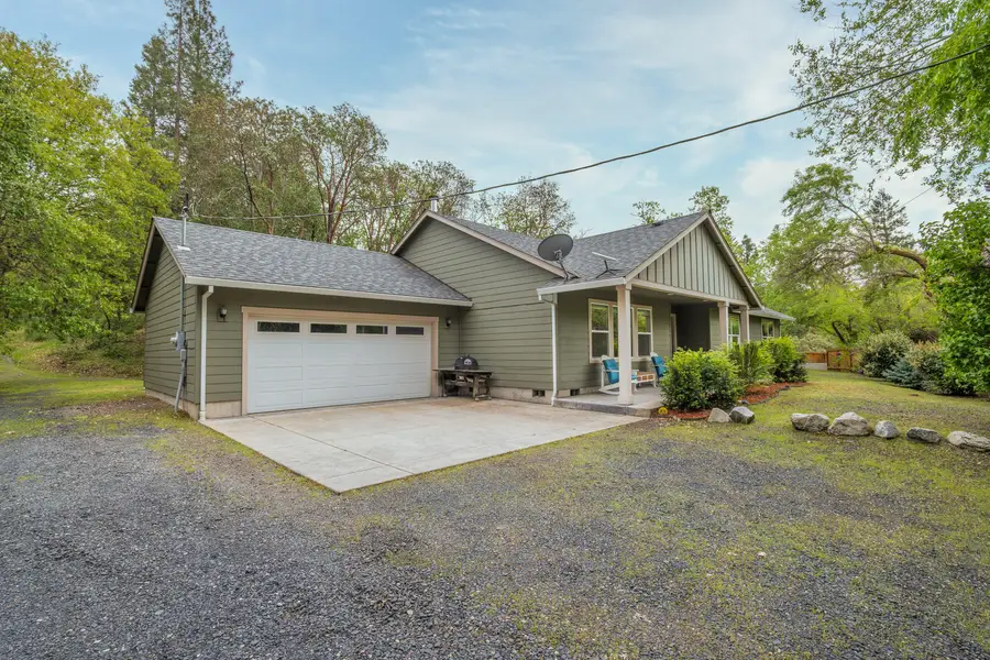 769 Portland Avenue, Grants Pass, OR 97526 - #2