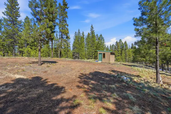 15171 W River Loop Drive W, Bend, OR 97707