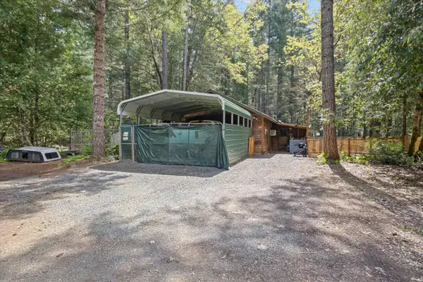 461 Stage Stop Drive, Cave Junction, OR 97523