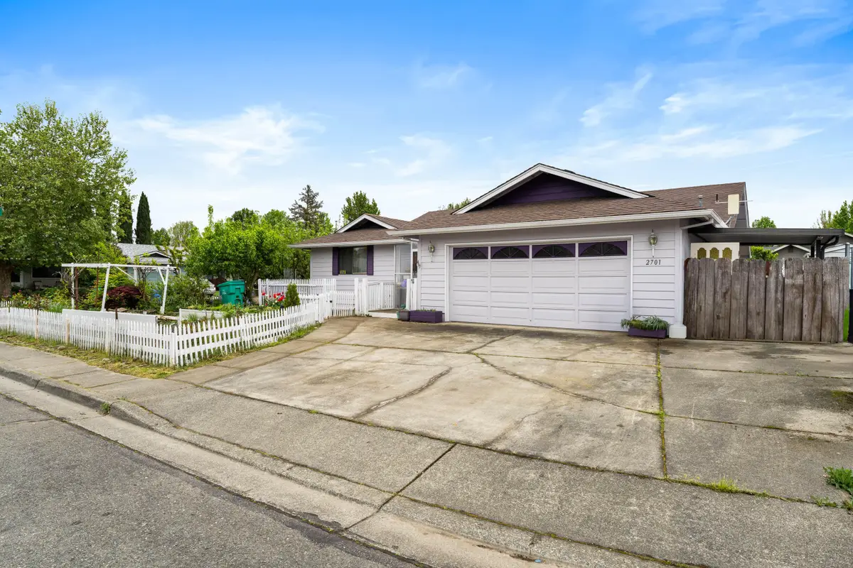 2701 Salmon Circle, Grants Pass, OR 97527 - #1