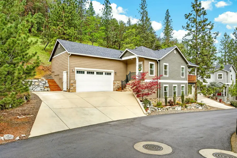 915 Hangman Way, Jacksonville, OR 97530 - #2