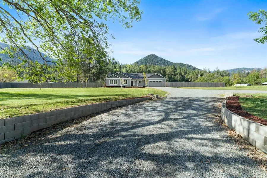 2355 Fish Hatchery Road, Grants Pass, OR 97527 - #2