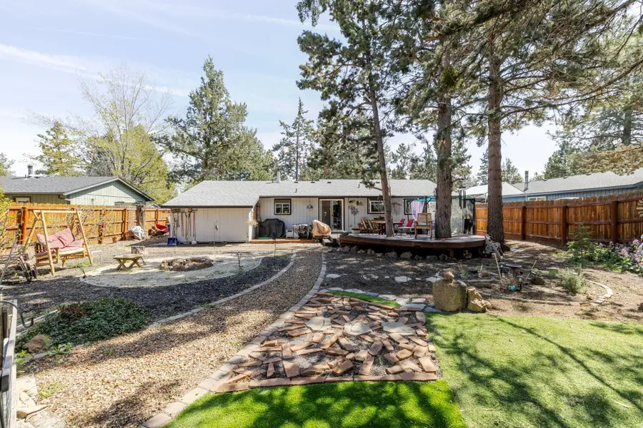 835 SE Polaris Court, Bend, OR 97702 - #2