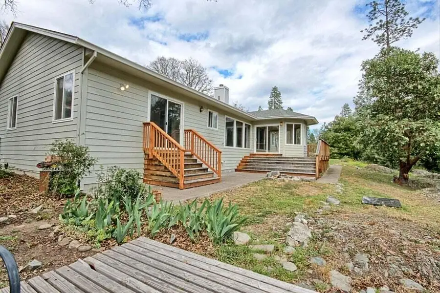 7255 Upper Applegate Road, Jacksonville, OR 97530 - #3