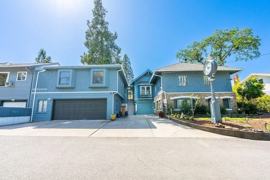 200 Medford Heights Lane, Medford, OR 97504 - #2