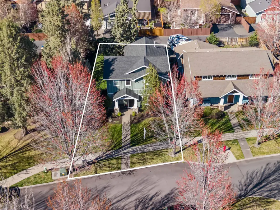 20392 Aberdeen Drive, Bend, OR 97702 - #2