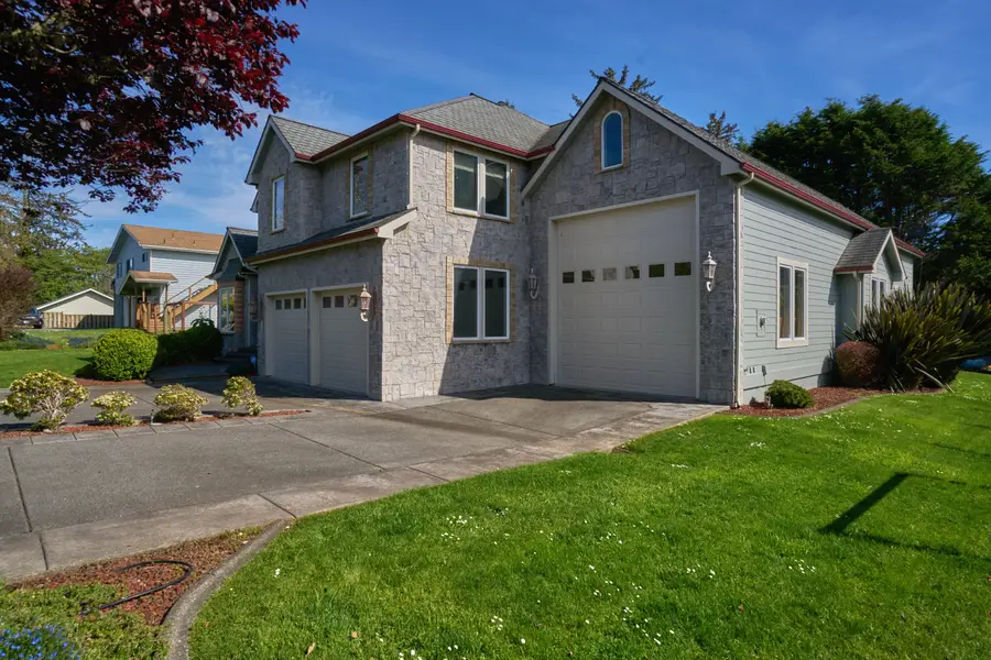 1101 Byrtus Place, Brookings, OR 97415 - #3