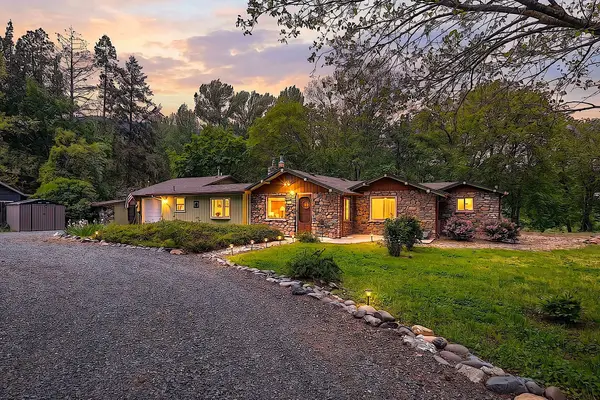 8720 Rogue River Highway, Grants Pass, OR 97527