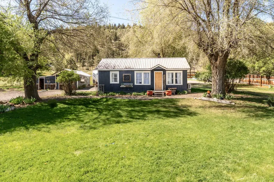 2066 NW Oneil Highway, Prineville, OR 97754 - #2