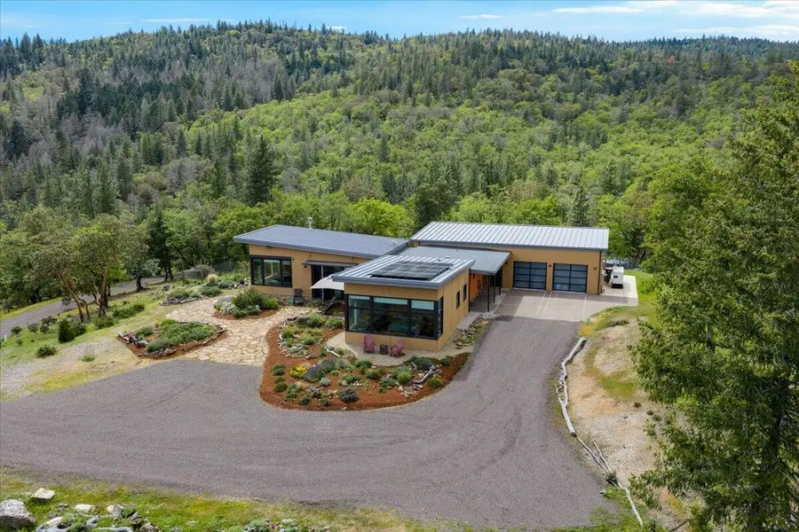 400 Coyote Run, Jacksonville, OR 97530 - #3