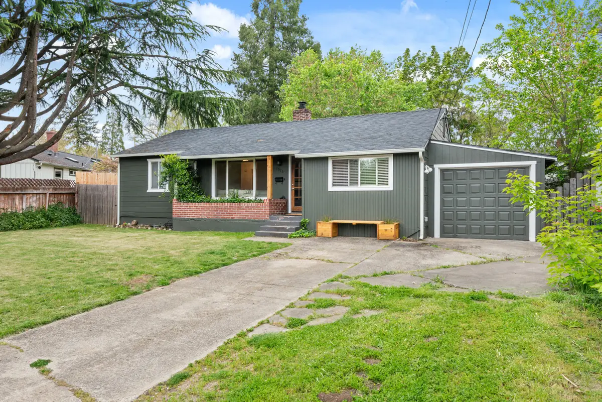 1516 Wilson Place, Medford, OR 97504 - #1
