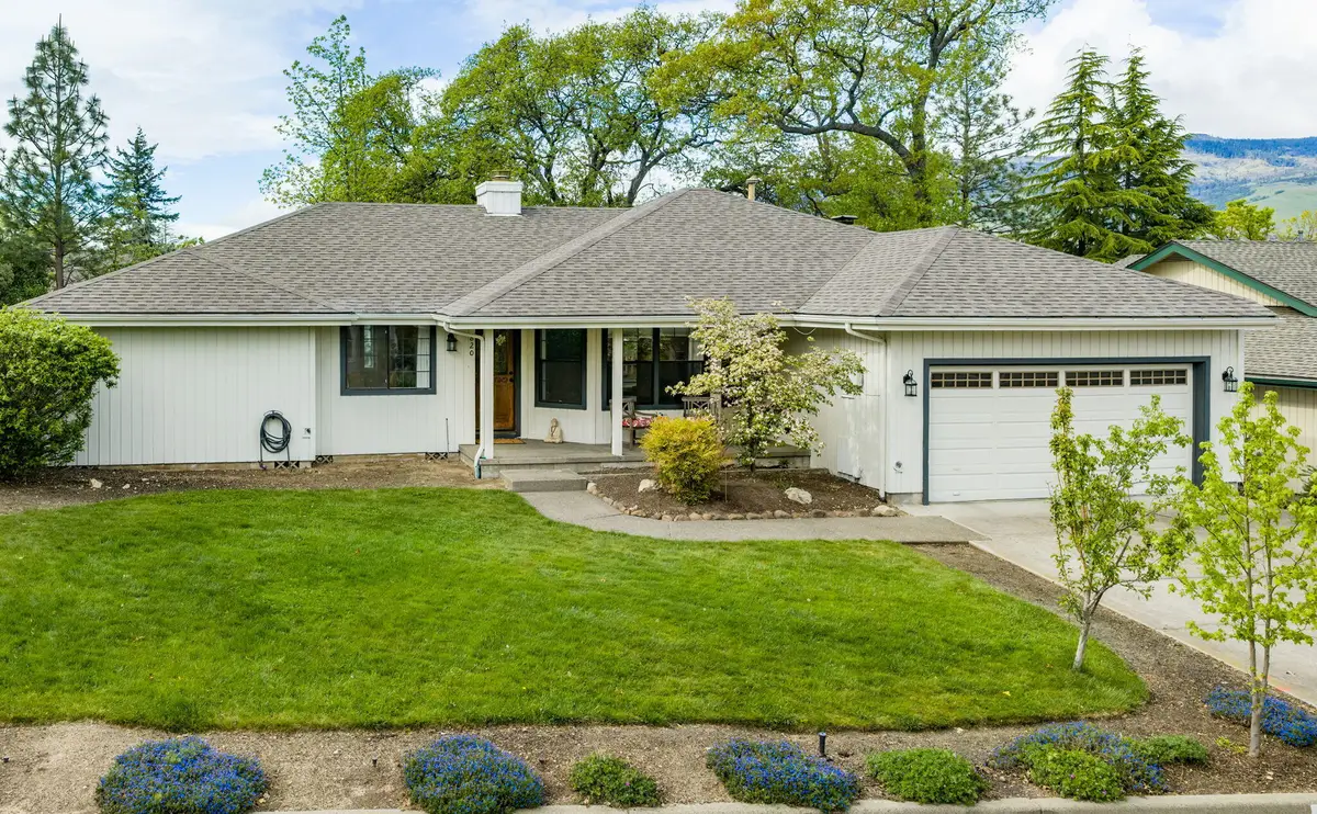 820 E Pebble Beach Drive, Ashland, OR 97520 - #1