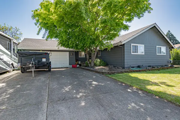 501 Palo Verde Way, Central Point, OR 97502