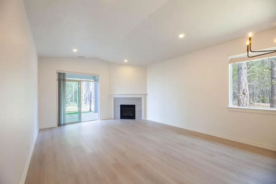 16651 Neil Lane #12, La Pine, OR 97739 - #2