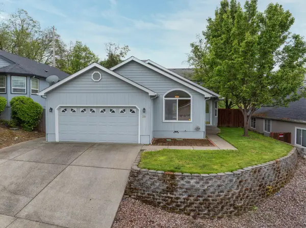 231 SE Independence Drive, Grants Pass, OR 97527