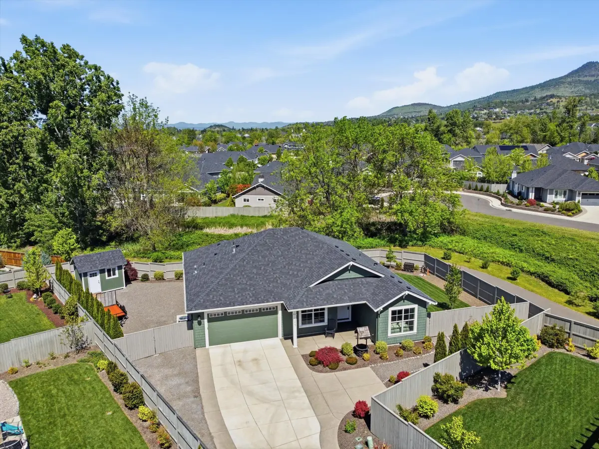 3847 Arena Drive, Medford, OR 97504 - #1