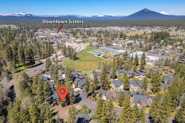 390 S Timber Creek Drive, Sisters, OR 97759