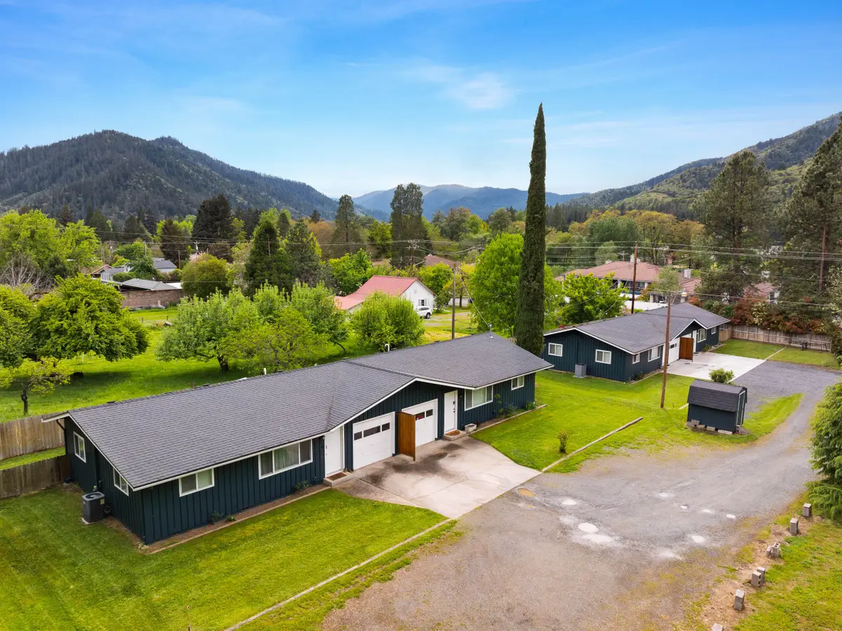 824 Pine Street #1-4, Rogue River, OR 97537 - #1