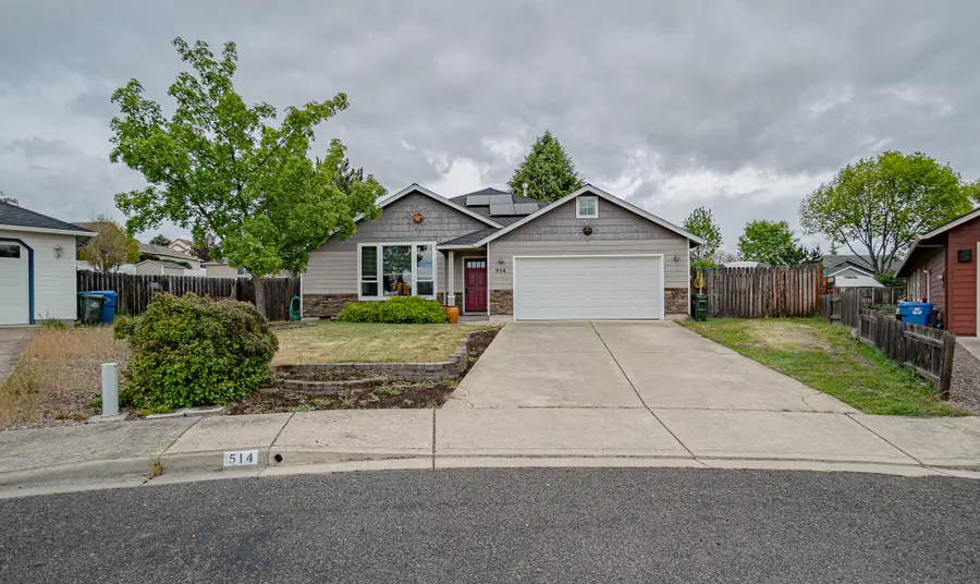 514 Coventry Court, Eagle Point, OR 97524 - #2