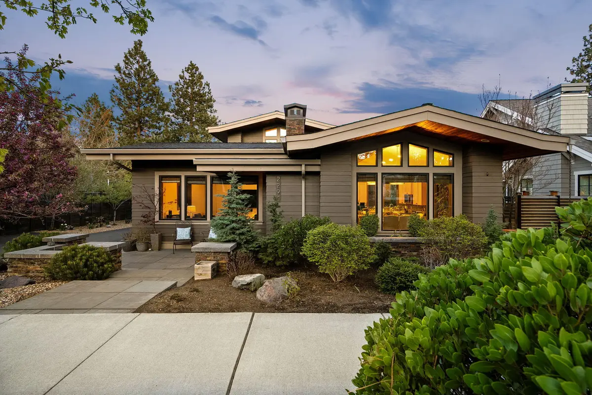 2294 NW High Lakes Loop, Bend, OR 97703 - #1