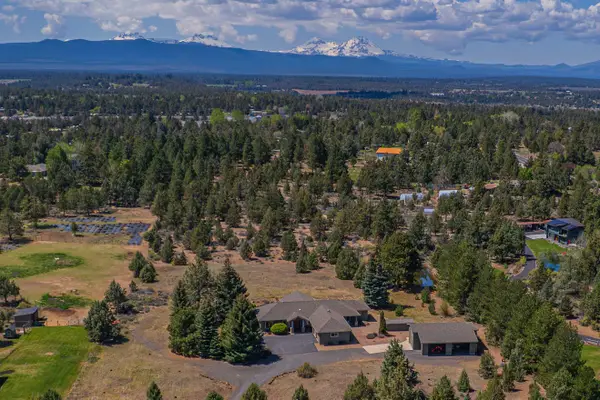 63945 W Quail Haven Drive, Bend, OR 97703