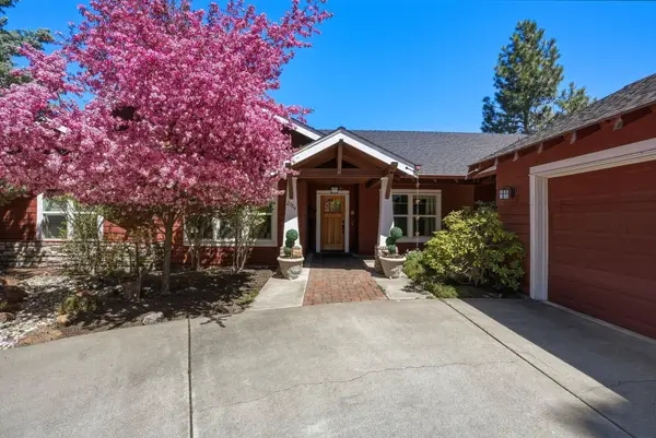 2964 NW Fairway Heights Drive, Bend, OR 97703