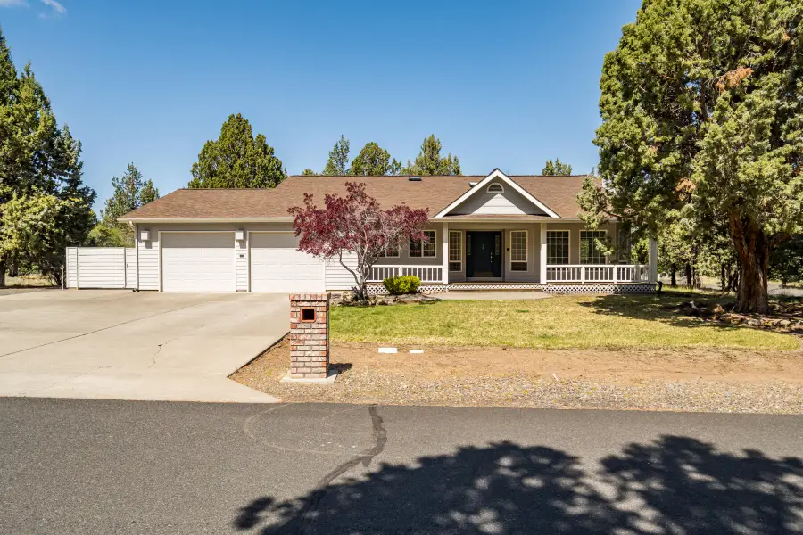 892 NW Chelsea Loop, Bend, OR 97703 - #2