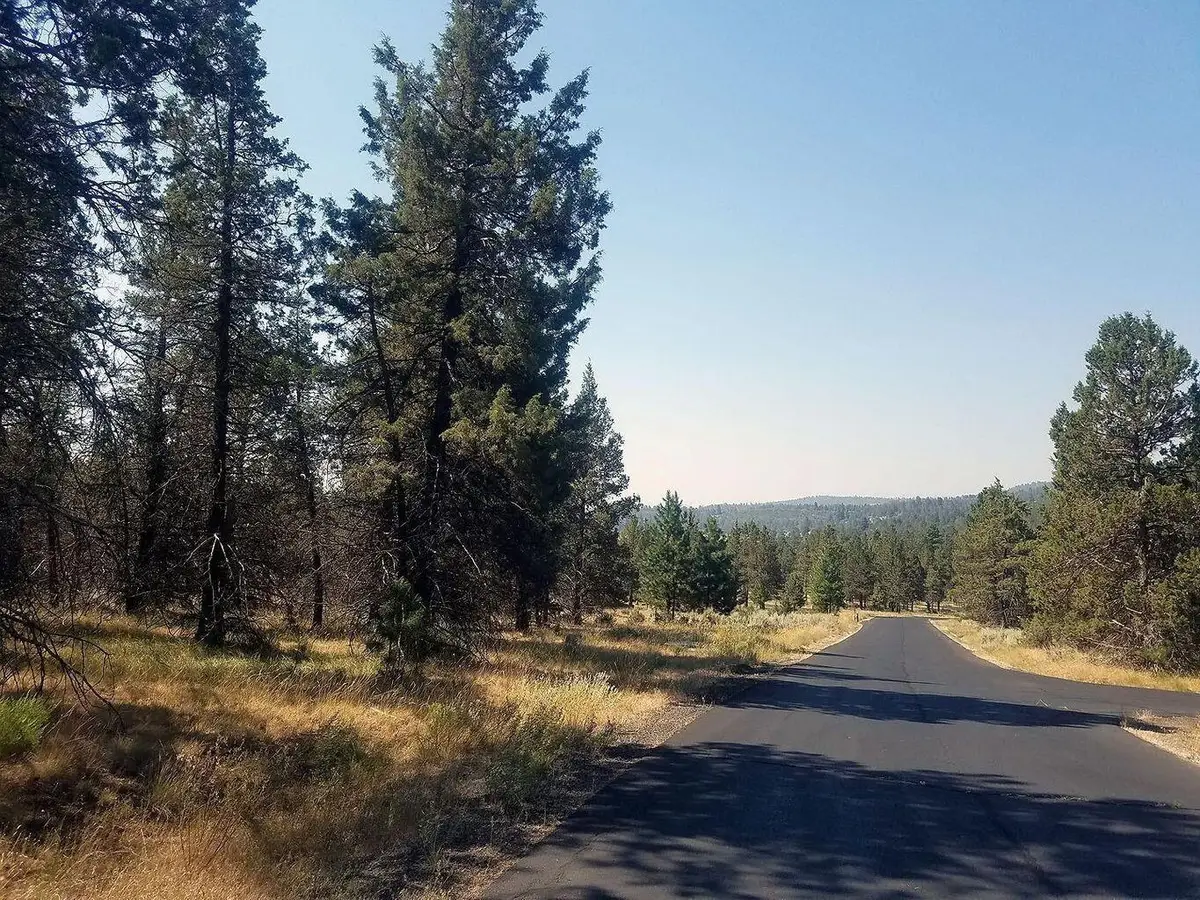 1123 Red Willow Drive, Klamath Falls, OR 97601 - #1