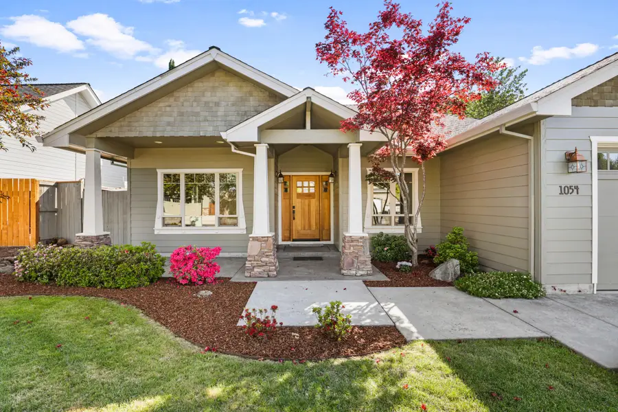 1054 Pumpkin Ridge Drive, Eagle Point, OR 97524 - #2