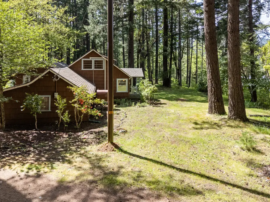27562 Redwood Highway, Cave Junction, OR 97523 - #2