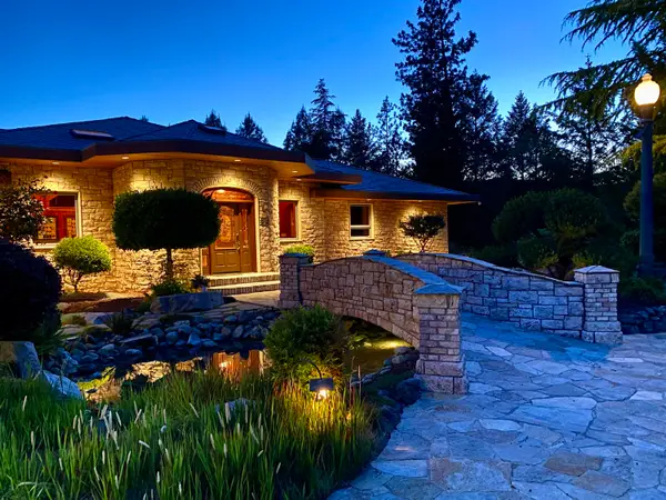 727 Earhart Road, Rogue River, OR 97537