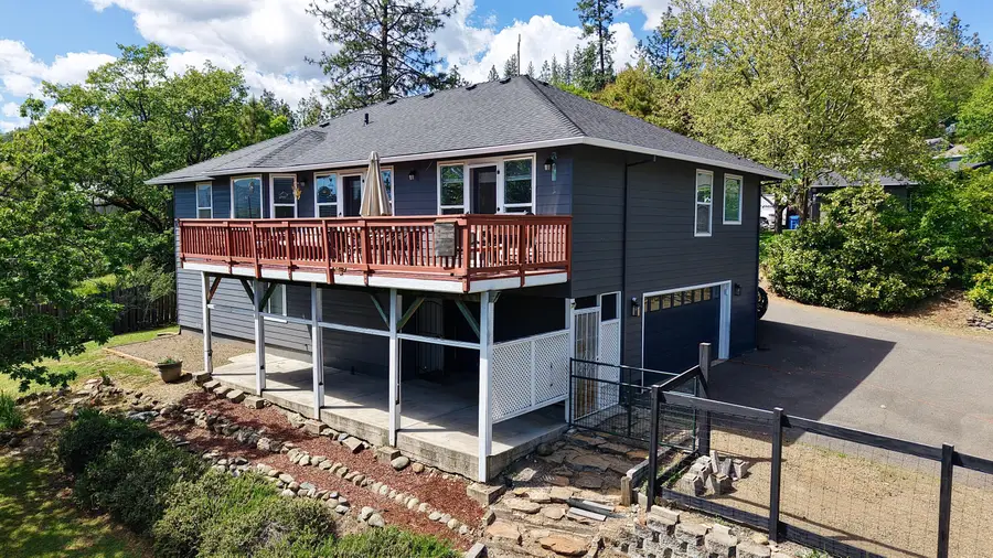 381 Pinetop Terrace, Shady Cove, OR 97539 - #2